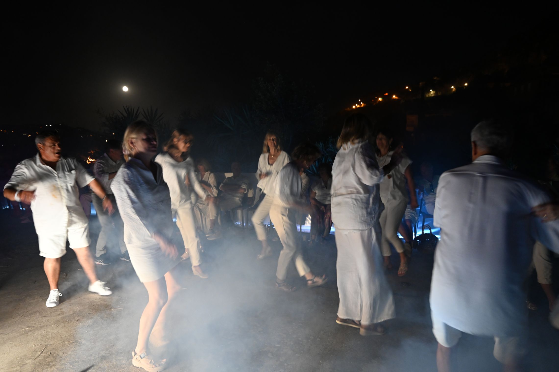 La fête bat son plein dans une ambiance endiablée
