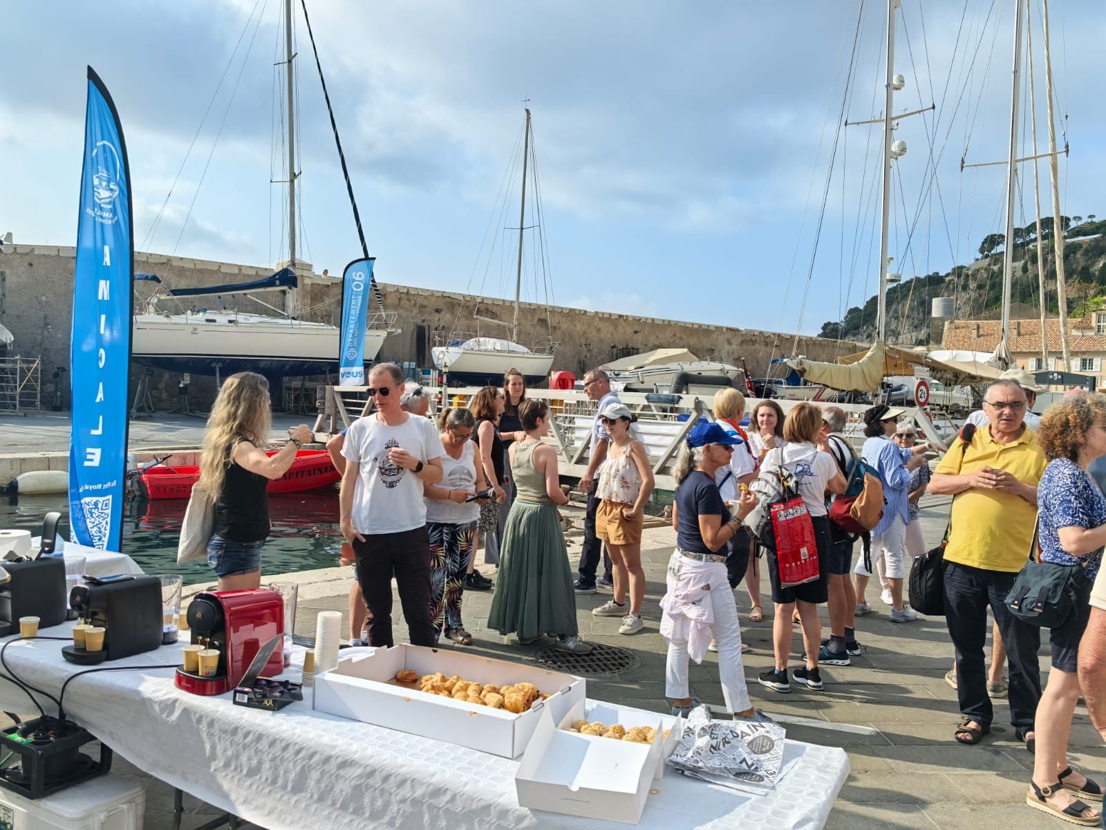 Une vue des participants